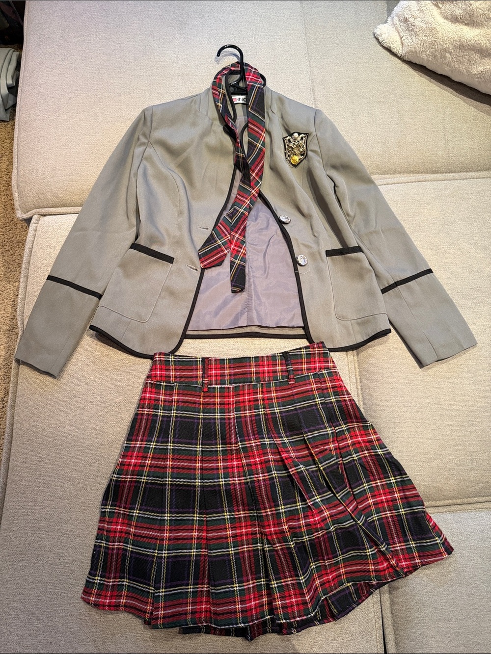 Costume: Gray and Red Plaid Kids' School Costume Set - Jacket, Skirt & Tie